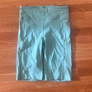 Lululemon On Pace 10” Bike Shorts Size 6